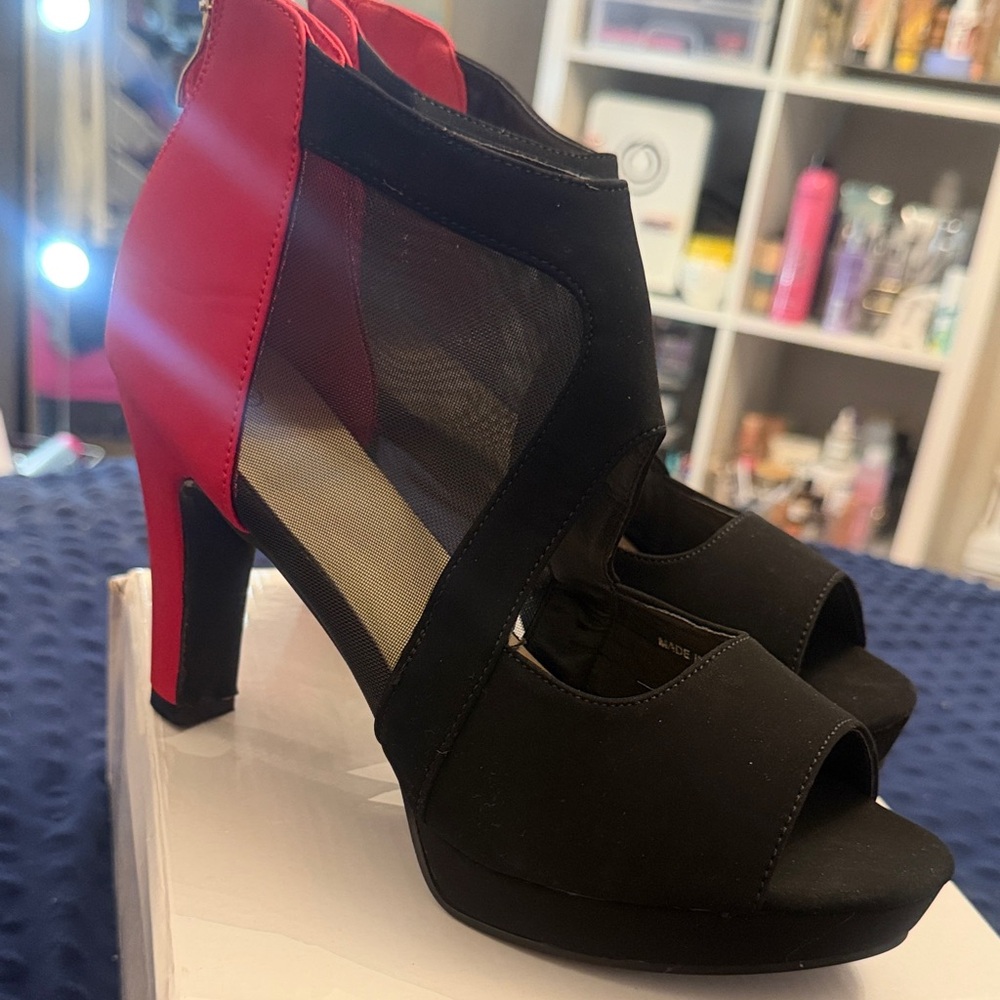 Elegant Black and Red Women's Heels with Mesh and Zip up back